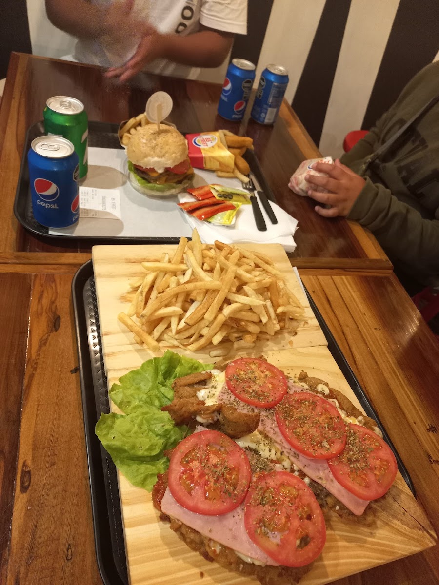 85 Street Burger Joint-9